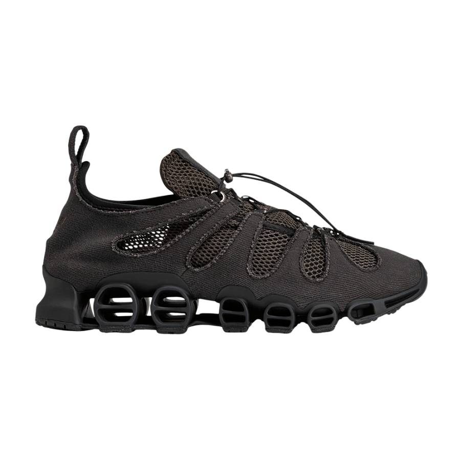 Фото № 1 с приближением к товару «‎AVAVAV x adidas Women's Megaride Core Black Shadow Olive (KK2728)»