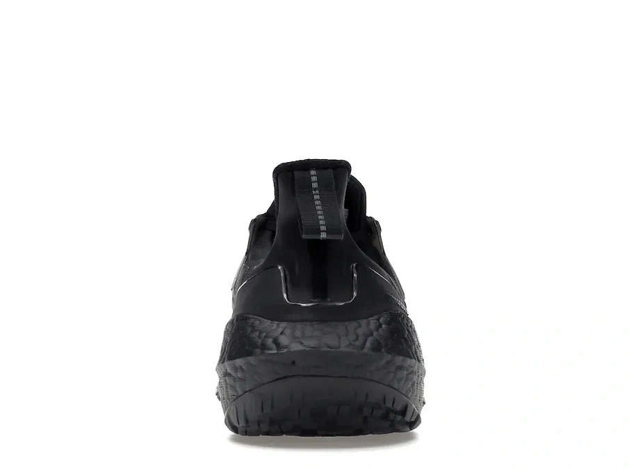 Фото № 4 с приближением к товару «‎adidas Ultra Boost 21 Cold.RDY Triple Black»