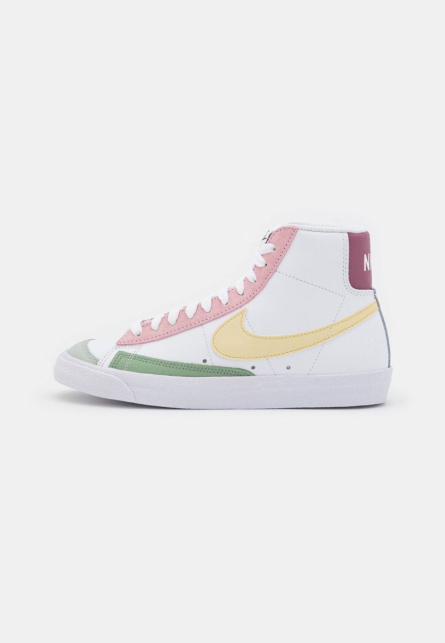Фото № 1 с приближением к товару «‎Nike Blazer 77 »
