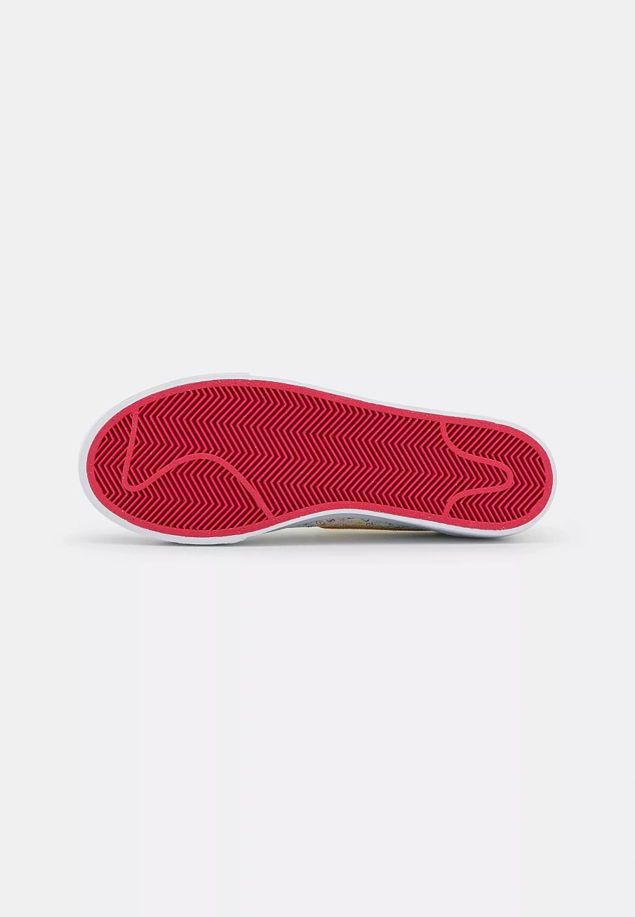 Фото № 3 с приближением к товару «‎BLAZER PLATFORM »