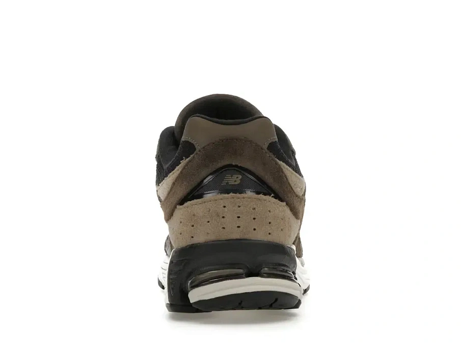 Фото № 4 с приближением к товару «‎New Balance 2002R»