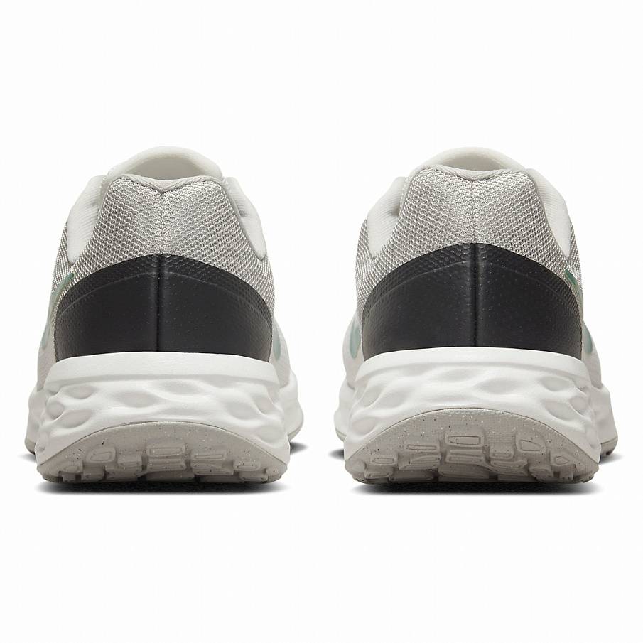 Фото № 4 с приближением к товару «‎Nike Revolution»
