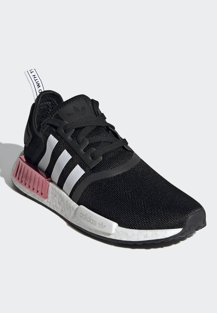 Фото № 4 с приближением к товару «‎Adidas Nmd_r1 »