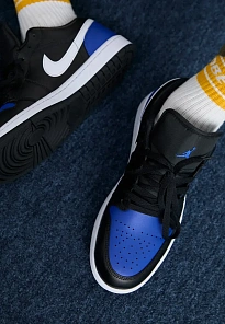 Фото № 2 с приближением к товару «‎AIR JORDAN 1 LOW»