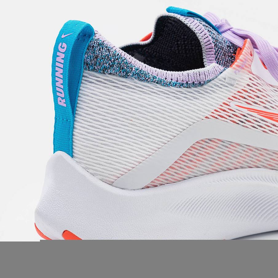 Фото № 1 с приближением к товару «‎Nike Zoom Fly 4»