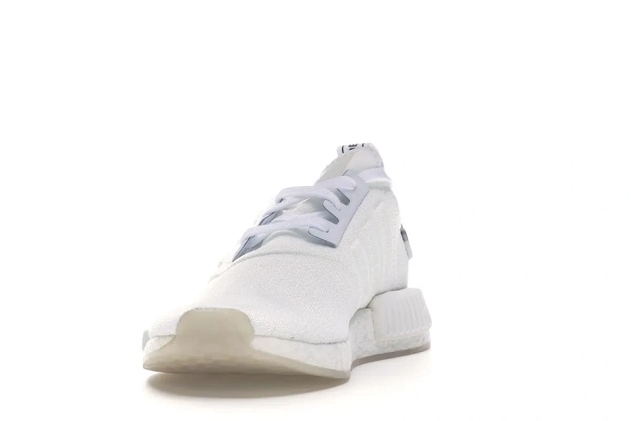 Фото № 4 с приближением к товару «‎adidas NMD R1 Triple White 2»