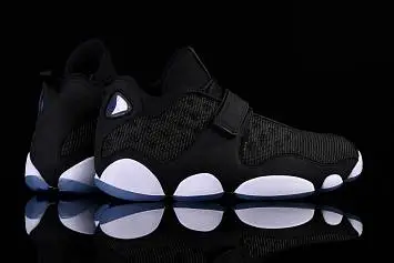 Nike Air Jordan Cat Space Jam  - 4