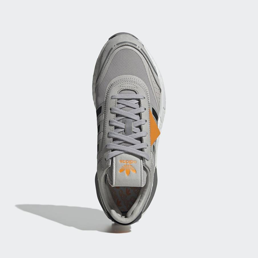 Фото № 3 с приближением к товару «‎Adidas Retropy »