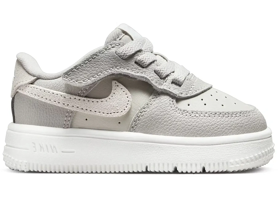 Фото № 1 с приближением к товару «‎Nike Force 1 Low LV8 EasyOn»