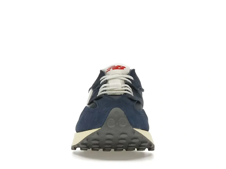 Фото № 2 с приближением к товару «‎New Balance 327»