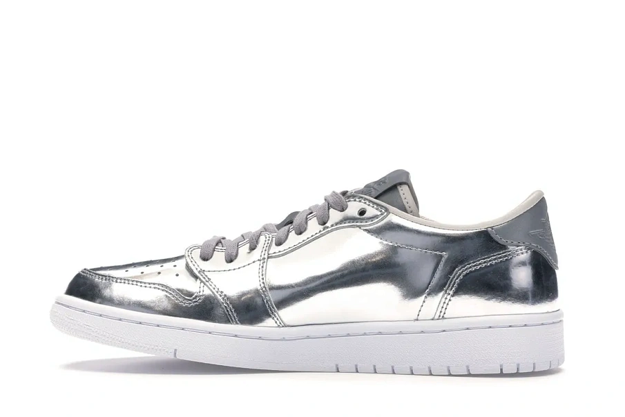 Фото № 6 с приближением к товару «‎Jordan 1 Retro Low Pinnacle Metallic Silver»
