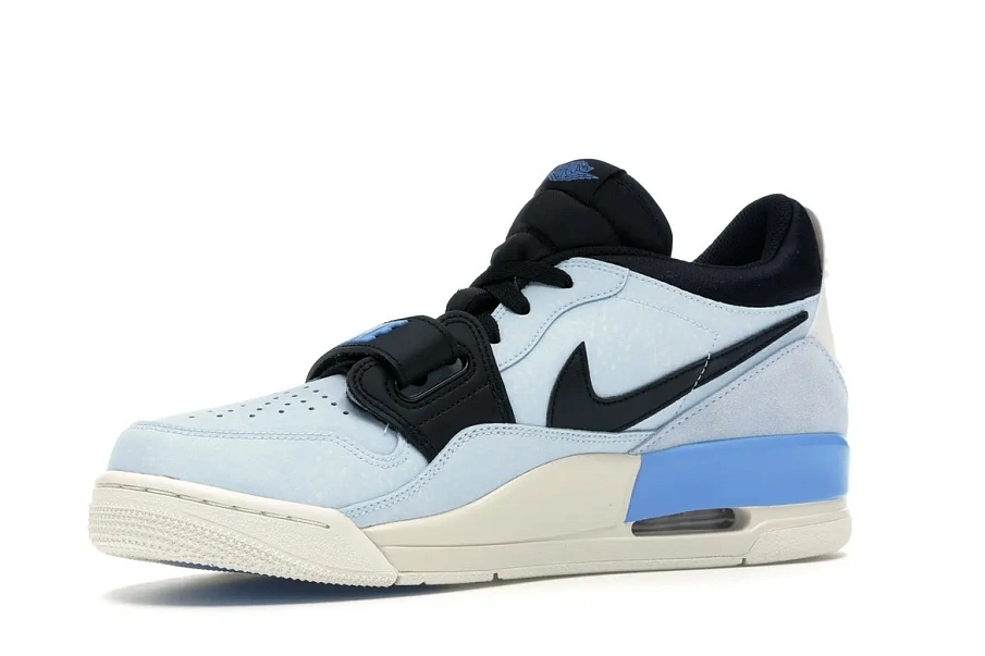 Фото № 4 с приближением к товару «‎Jordan Legacy 312 Low Psychic Blue»