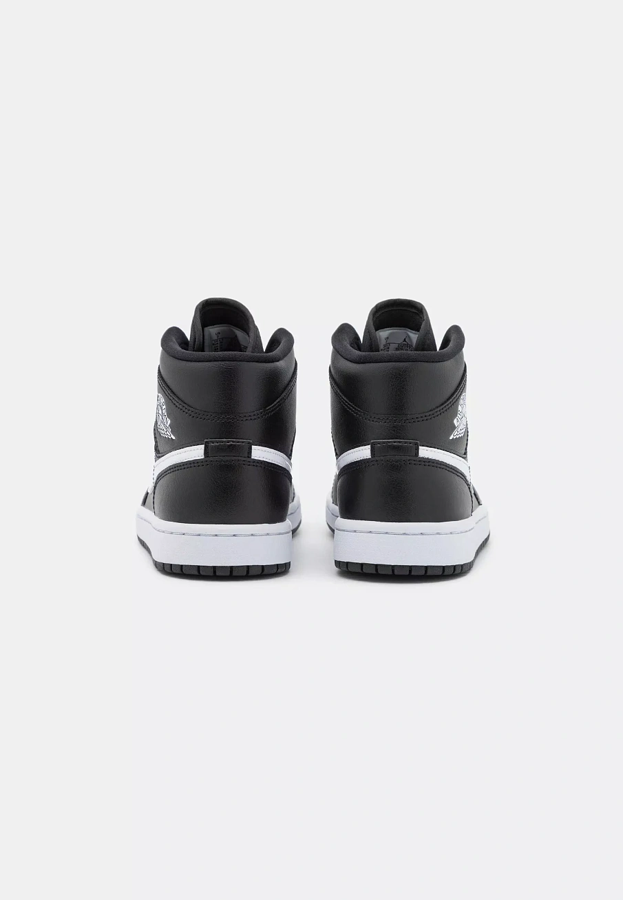 Фото № 2 с приближением к товару «‎WMNS AIR JORDAN 1 MID 365»