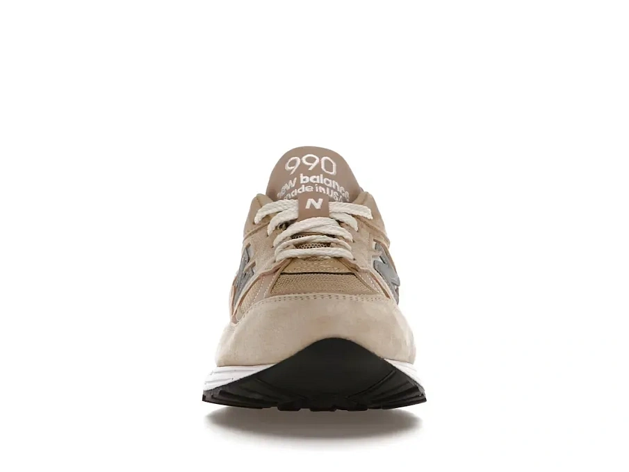 Фото № 2 с приближением к товару «‎New Balance 990v2»