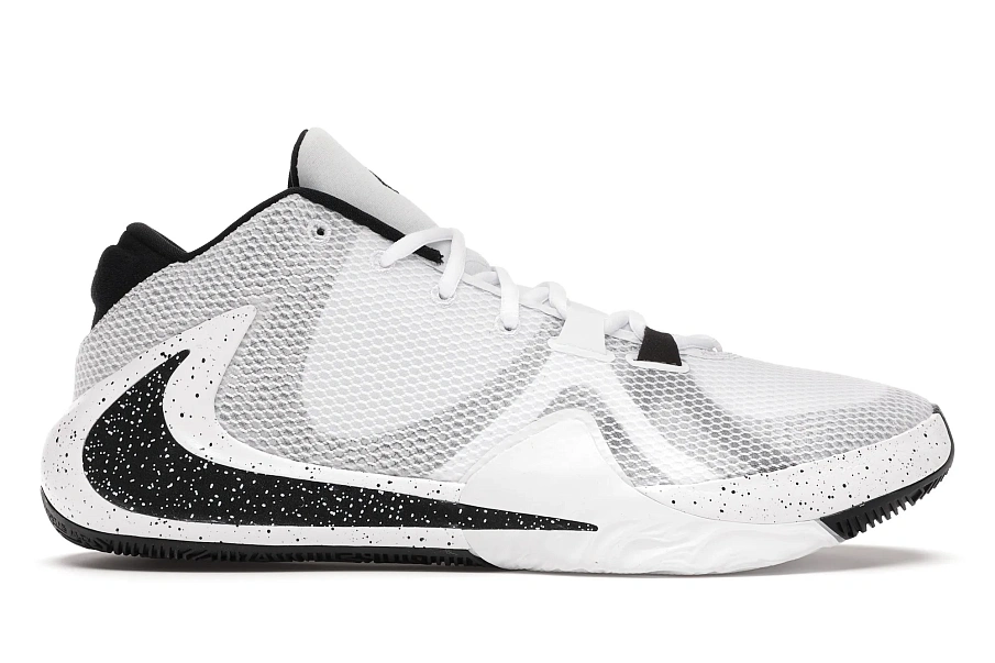 Фото № 1 с приближением к товару «‎Nike Zoom Freak 1 White Black»