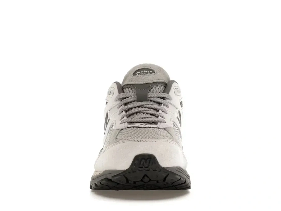 Фото № 2 с приближением к товару «‎New Balance 2002R»