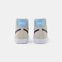 Фото № 3 с приближением к товару «‎Nike Blazer ’77 »