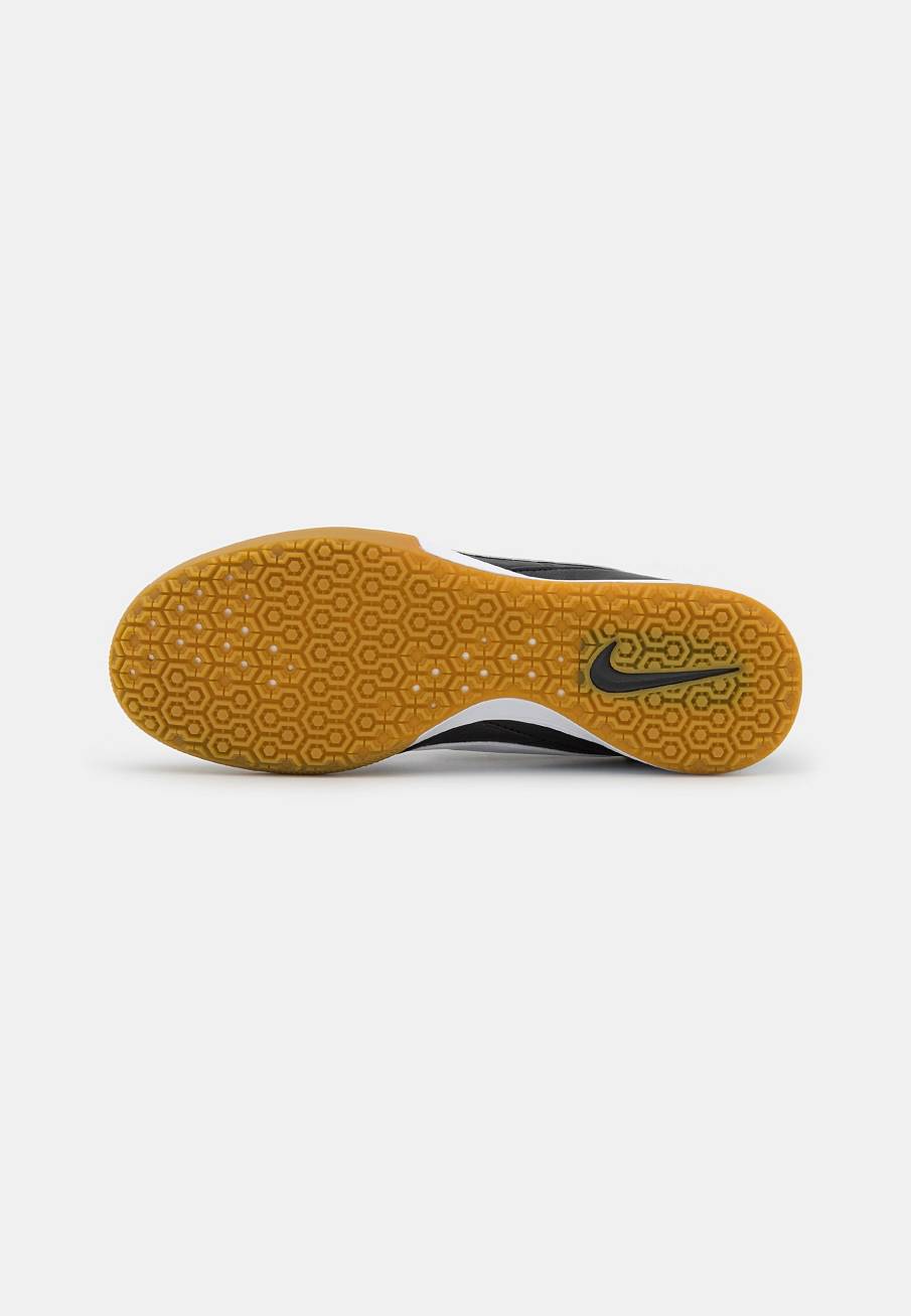 Фото № 5 с приближением к товару «‎Nike The Premier Iii IC »