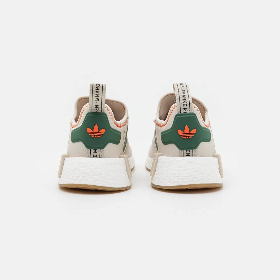 Фото № 2 с приближением к товару «‎Adidas Nmd_r1 »