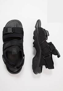 Фото № 3 с приближением к товару «‎Nike Canyon»