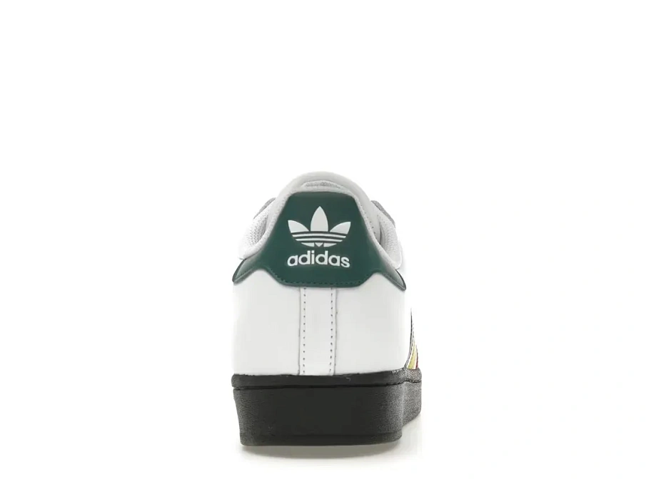 Фото № 4 с приближением к товару «‎adidas Superstar»
