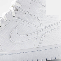 Фото № 5 с приближением к товару «‎Jordan Wmns Air 1 »