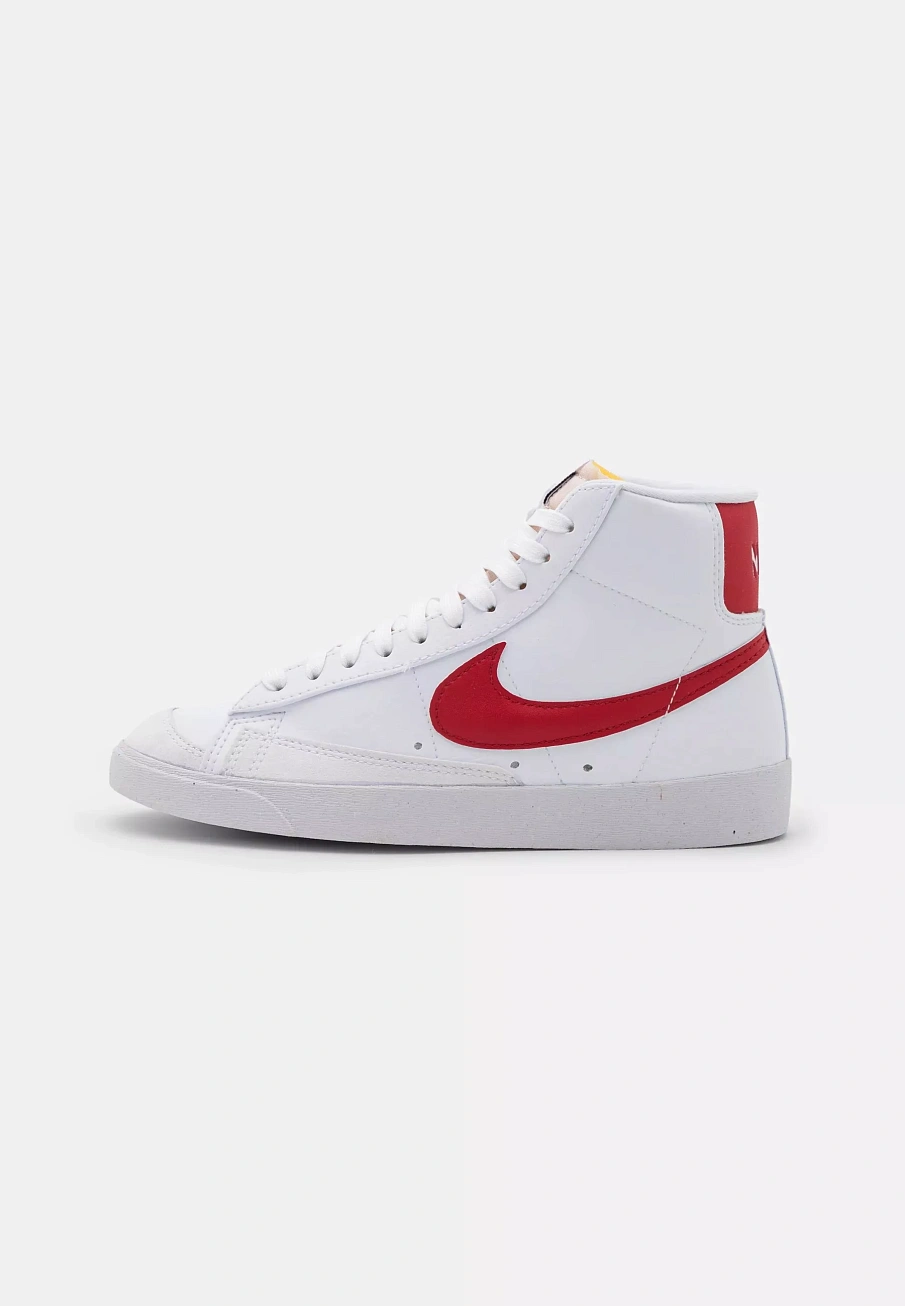 Фото № 1 с приближением к товару «‎BLAZER MID '77 NEXT NATURE»
