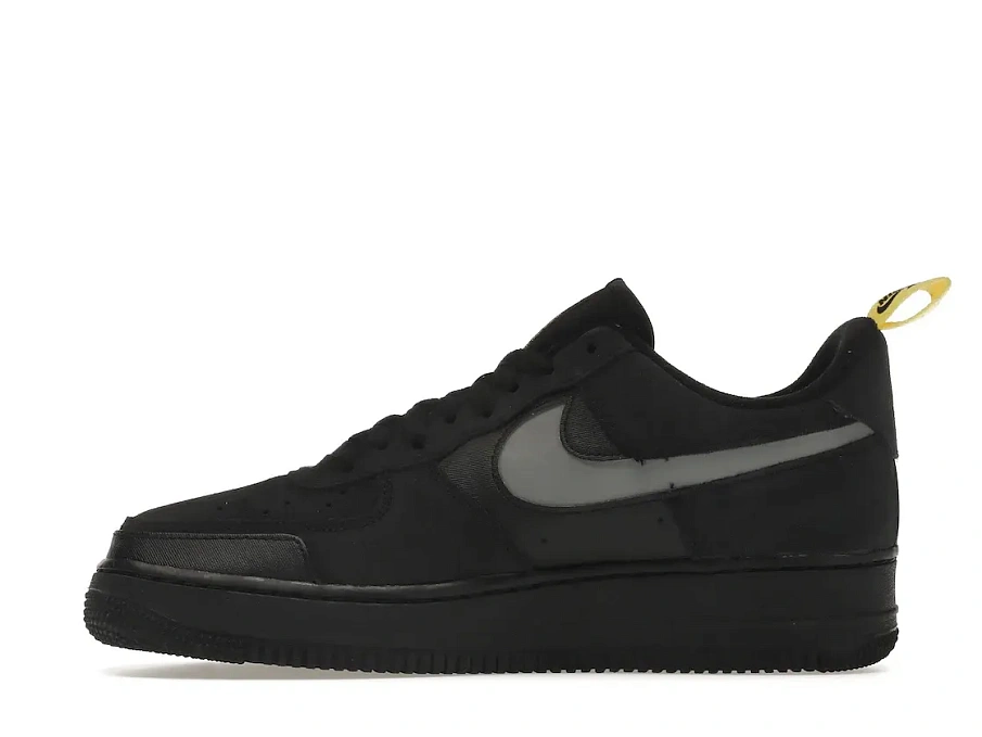 Фото № 3 с приближением к товару «‎Nike Air Force 1 Low Cut Out Swoosh Black»