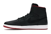 Фото № 3 с приближением к товару «‎Jordan 1 Retro Nouveau Snakeskin»