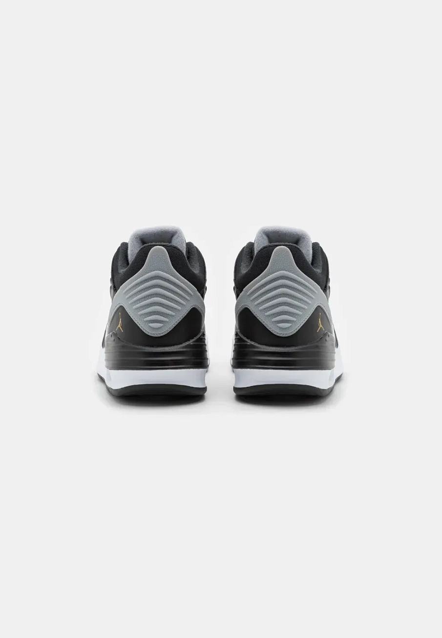 Фото № 3 с приближением к товару «‎JORDAN MAX AURA 5»
