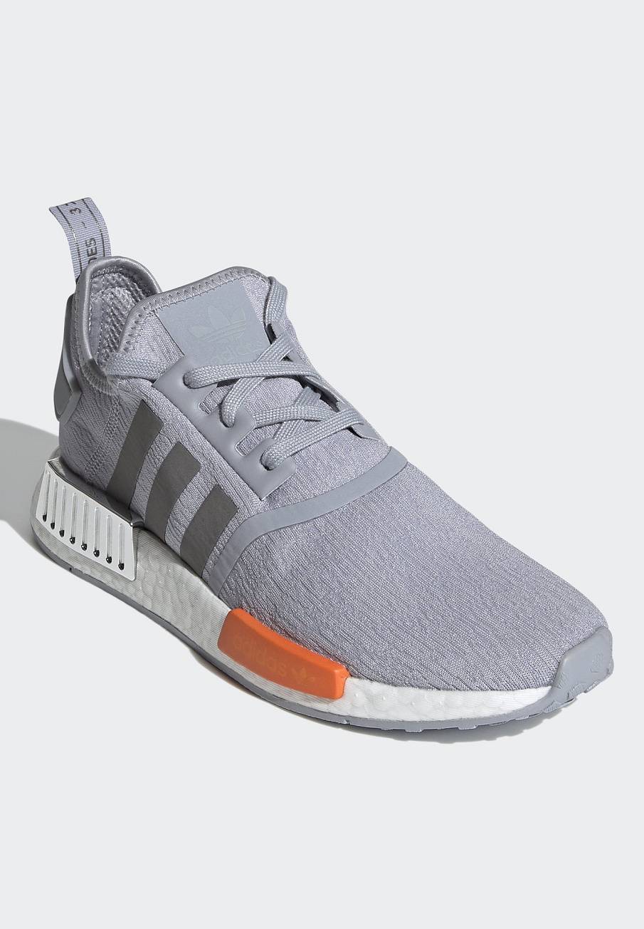 Фото № 3 с приближением к товару «‎Adidas Nmd_r1 »