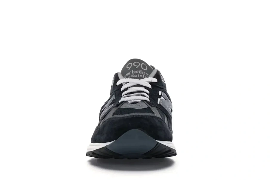 Фото № 2 с приближением к товару «‎New Balance 990v2»