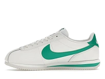 Фото № 3 с приближением к товару «‎Nike Cortez»