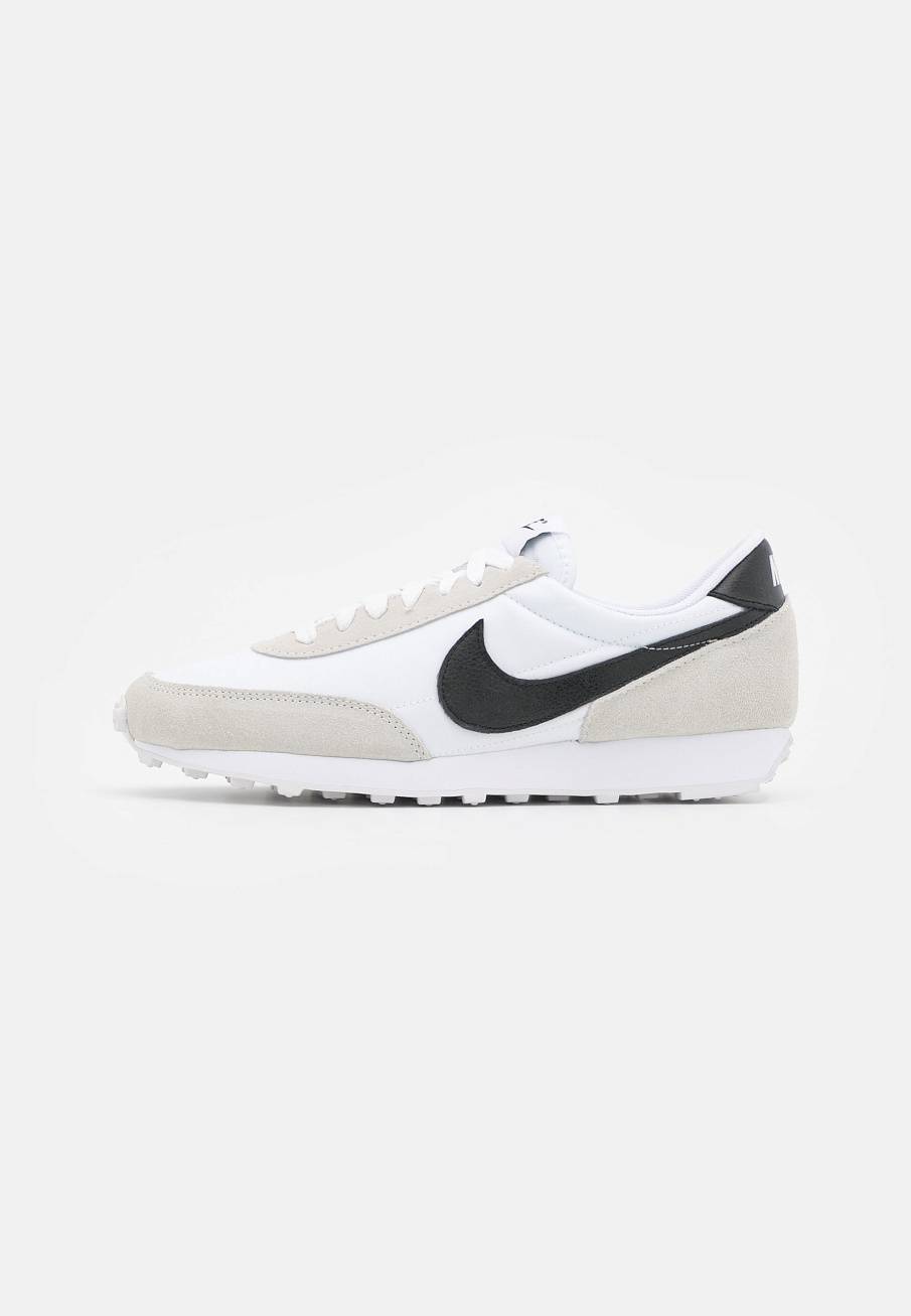 Фото № 1 с приближением к товару «‎Nike Daybreak »