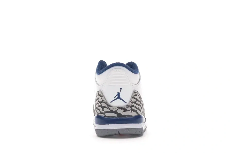 Фото № 4 с приближением к товару «‎Jordan 3 Retro»