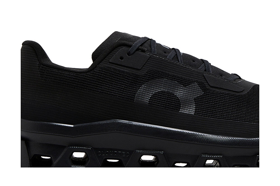 Фото № 3 с приближением к товару «‎Cloudmonster Void Triple Black»