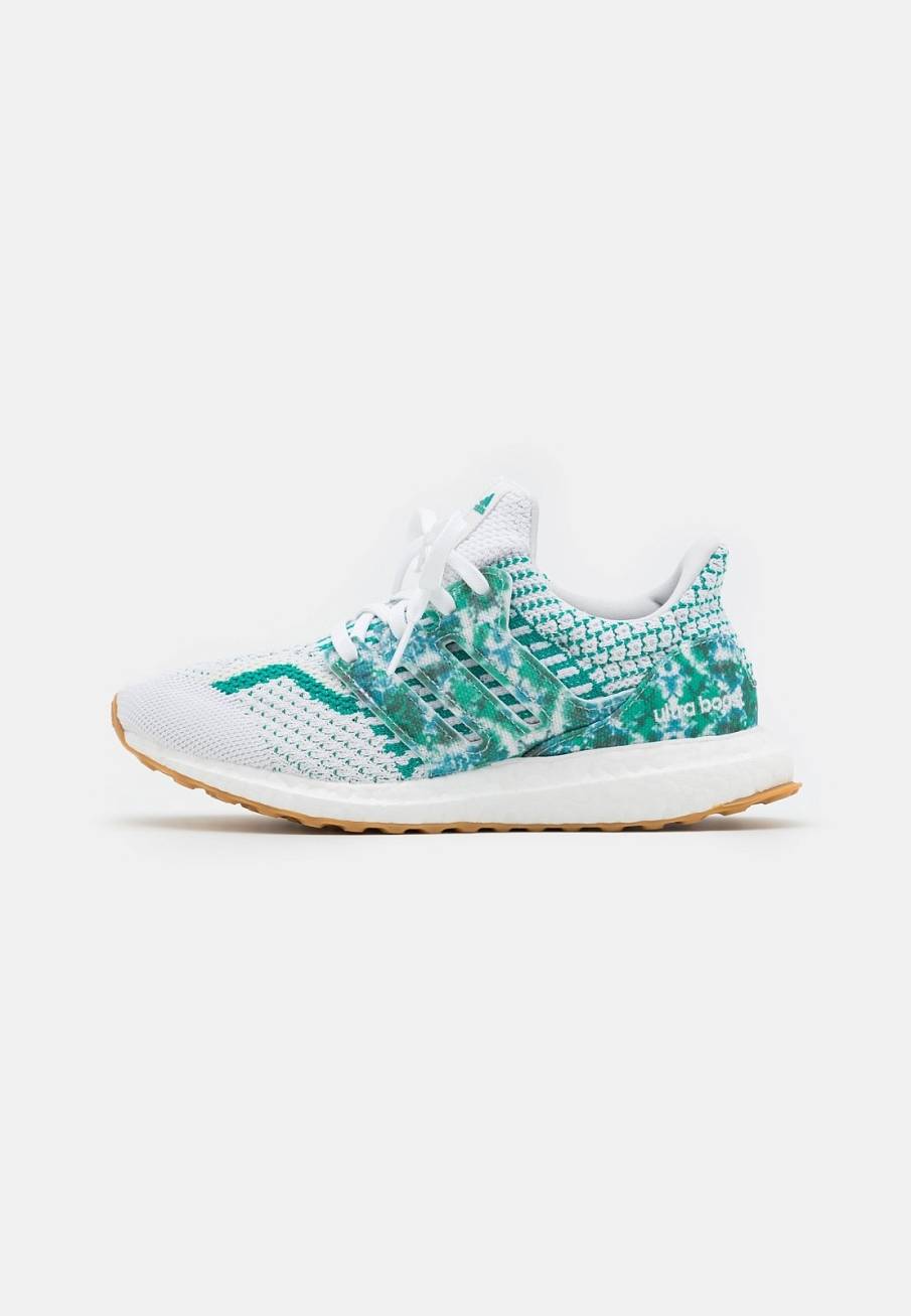 Фото № 1 с приближением к товару «‎Adidas Ultraboost 5.0 Dna »