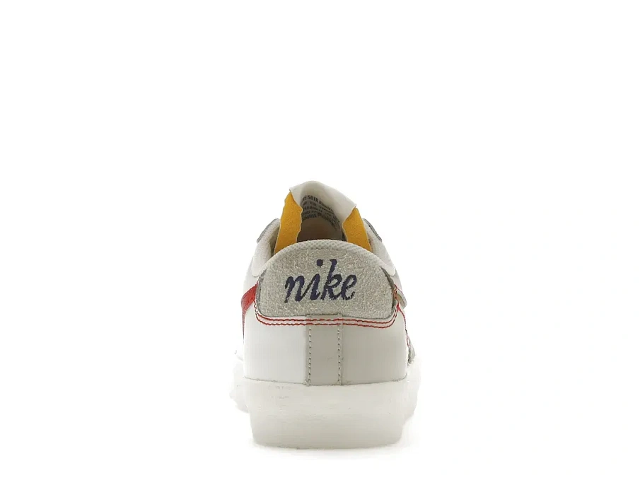 Фото № 4 с приближением к товару «‎Nike Blazer Low 77 Light Bone Removable Swoosh»