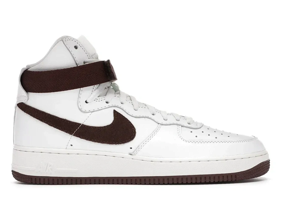 Фото № 1 с приближением к товару «‎Nike Air Force 1 Hi Retro Qs Summit White/Chocolate»