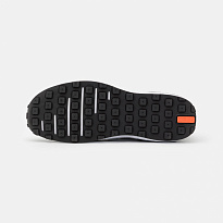Фото № 4 с приближением к товару «‎Nike Waffle One »