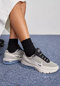 Фото № 2 с приближением к товару «‎AIR MAX PULSE»