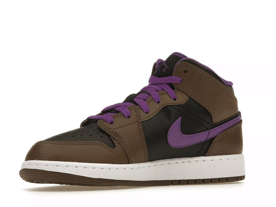 Фото № 6 с приближением к товару «‎Jordan 1 Mid Purple Mocha »