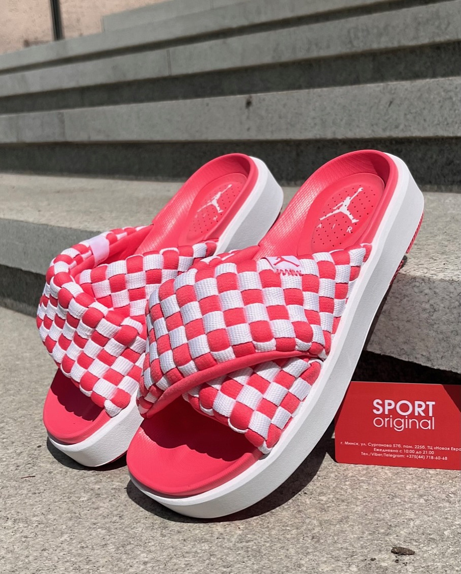 Фото № 1 с приближением к товару «‎Jordan Sophia Slide»