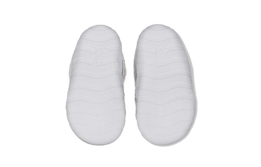 Фото № 4 с приближением к товару «‎Air Jordan 11 Retro TD 'Metallic Silver'»