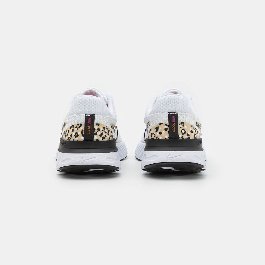 Фото № 3 с приближением к товару «‎Nike React Infinity»