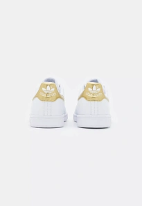 Фото № 3 с приближением к товару «‎STAN SMITH »