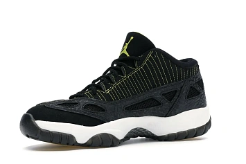Jordan 11 Retro Low IE Black Zest - 3