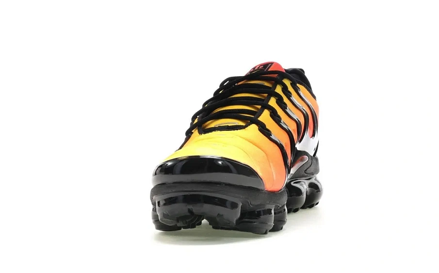 Фото № 2 с приближением к товару «‎Nike Air VaporMax Plus Black Orange Crimson»