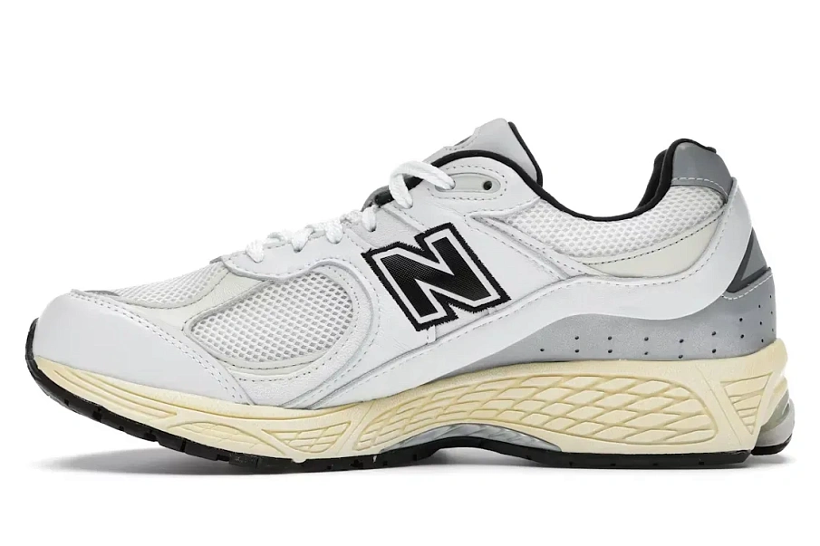 Фото № 3 с приближением к товару «‎New Balance 2002R»