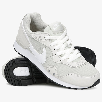 Nike Wmns Venture Runner 'Light Bone' - 4